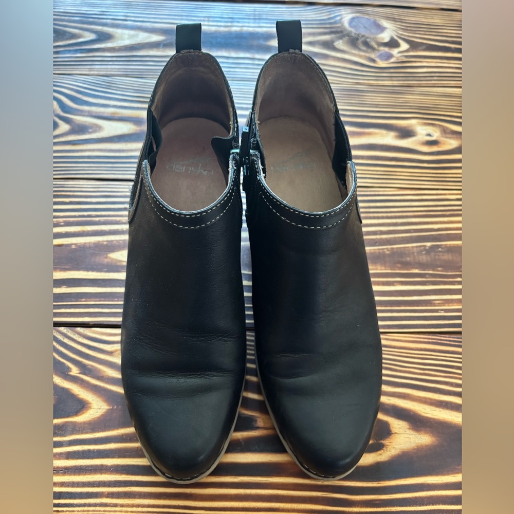 Dansko ankle boots size 8